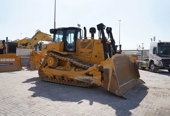 Caterpillar D8T Dozer 2021 Front right view  - Al Marwan Heavy Machinery