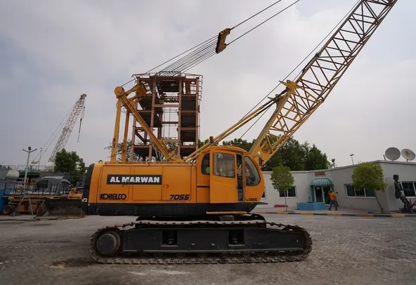 1995 Kobelco 7055-3F Crawler Crane CRC-0085 - right side - Al Marwan Machinery