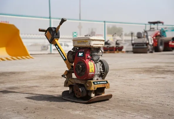 2003 Sakai PF65 Plate Compactor front right view - Al Marwan Machinery