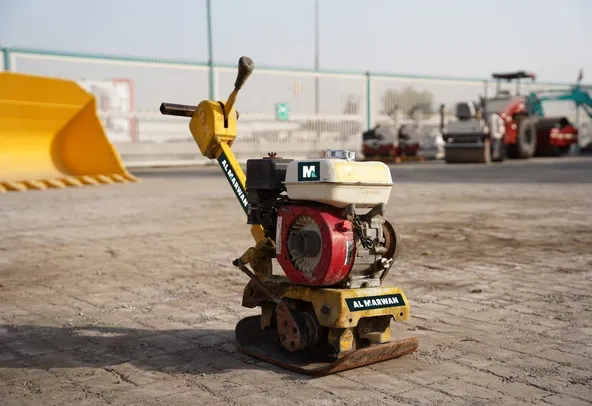 2005 Sakai PF65 Plate Compactor front right view - Al Marwan Machinery