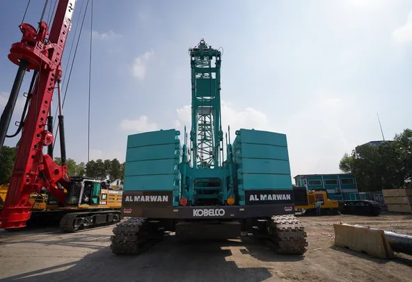 Kobelco CKS1350 Crawler Crane | Al Marwan