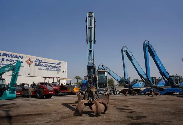 Material Handler 2013 Terex Fuchs MHL 335 front view - Al Marwan Heavy Machinery