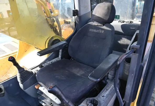 Komatsu PC450-8 Track Excavator 2016 cabin-view - Al Marwan Heavy Machinery