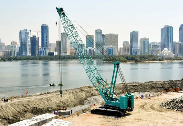 Rent 250-ton Crawler Cranes | Al Marwan