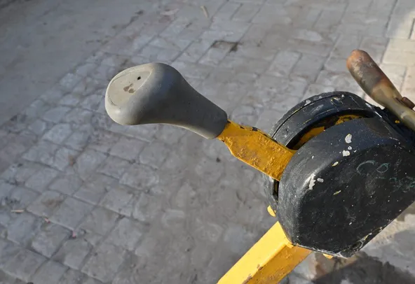 2003 Sakai PF65 Plate Compactor handle view - Al Marwan Machinery