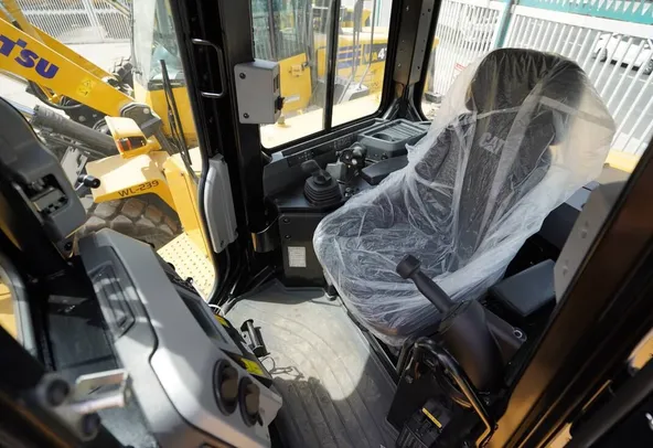 2022 Like-New Cat Caterpillar D8T Crawler Dozer Bulldozer Track-Type Tractor