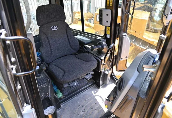 2021 Like-New Cat D8T Crawler Dozer - TT-0146 - Al Marwan