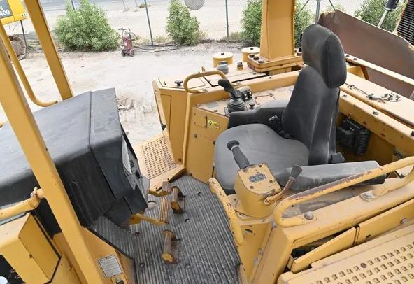 Used Caterpillar D6R Crawler Dozer 2011 | Al Marwan