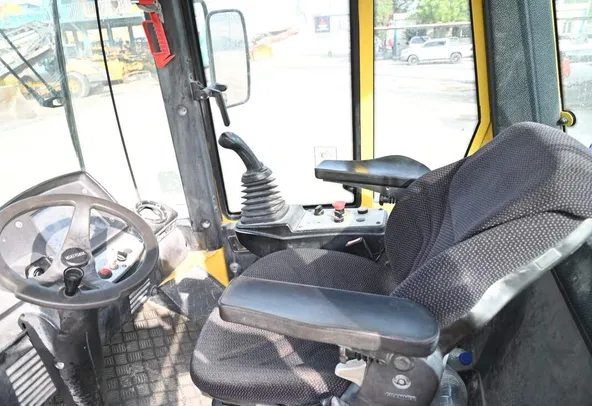 Bomag BW226 DH-4 Vibratory Drum Roller 2014 | Al Marwan