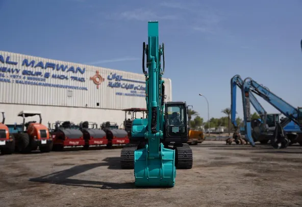 New Kobelco SK220 Crawler Excavator | Al Marwan