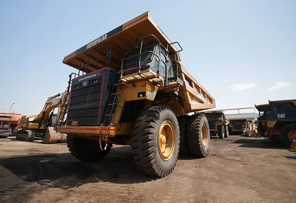 Cat 777E off-highway truck front left image