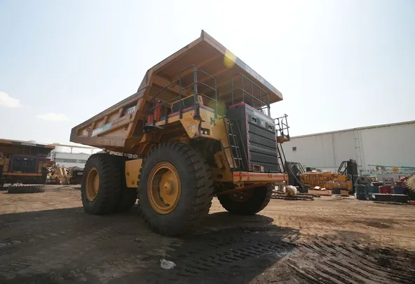 Cat 777E off-highway truck front right image