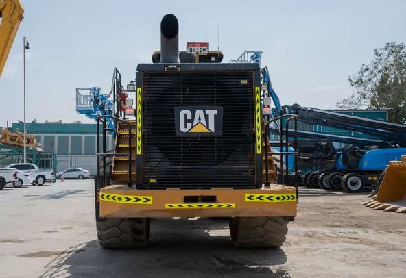 Caterpillar 988k Wheel Loader Rear Image