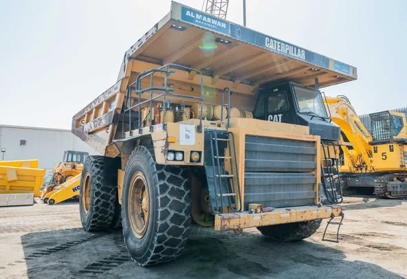 Caterpillar Rigid Dump Truck 777D Front Right Image