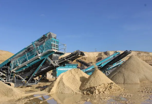 Powerscreen Chieftain 2100X for Sale - Screening Solution