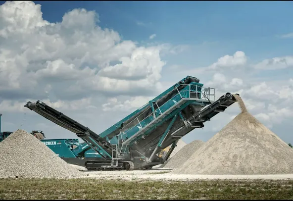 Powerscreen Chieftain 2200 2 Screener - New