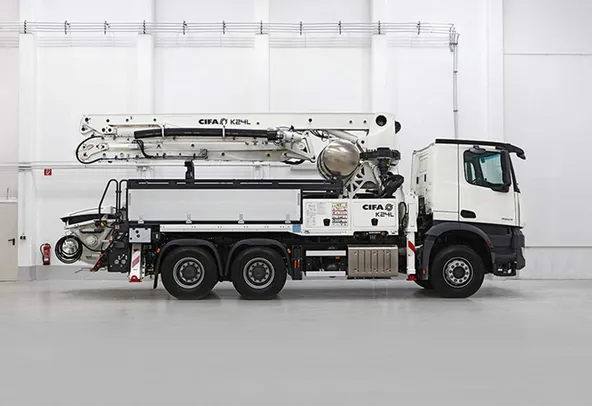 CIFA K24L concrete pump right view