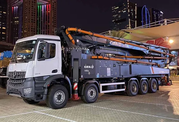 cifa K61L concrete pump truck left side view