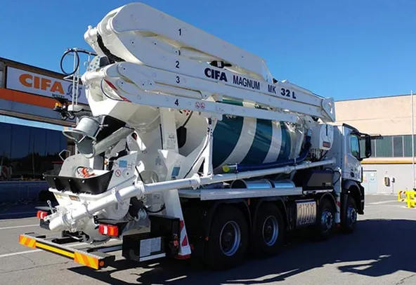 Cifa MK32L truck mixer pump rear right view