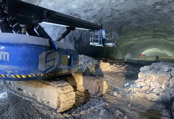 Crawler Telescopic Boom Lift TB22JT Application