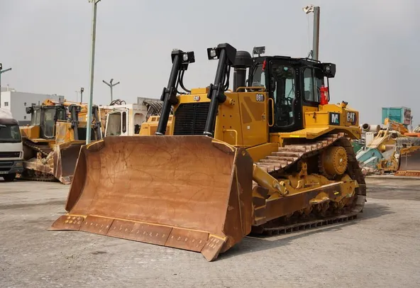 Rent Large 40-Ton LGP Bulldozers | Al Marwan
