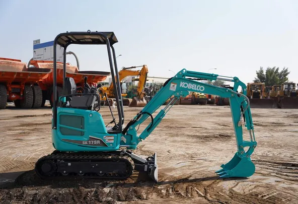 New Kobelco SK17SR Mini Excavator | Al Marwan