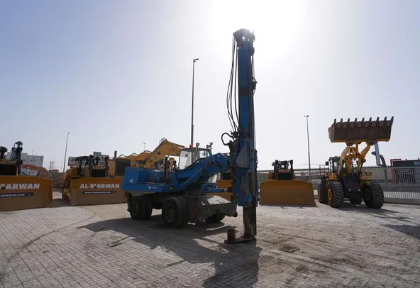 1977 O&K MH6 Bagger with ABI Piling Rig