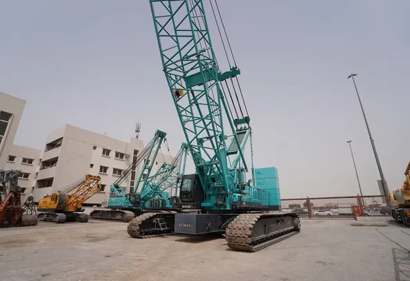250-Ton Crawler Cranes Available for Rent at Al Marwan