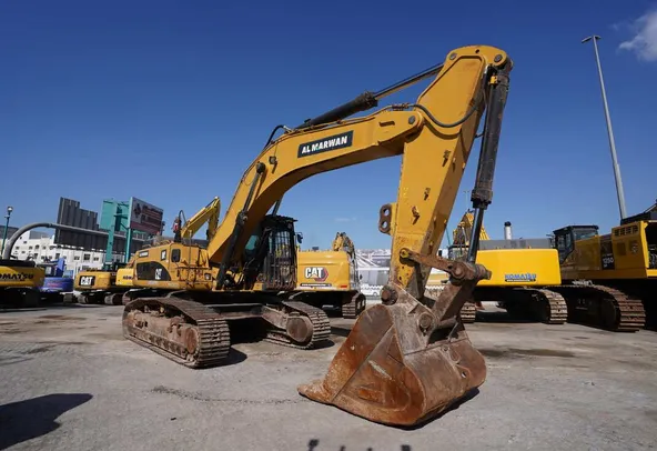 Used Cat 345D Track Excavator 2011 for Sale | Al Marwan