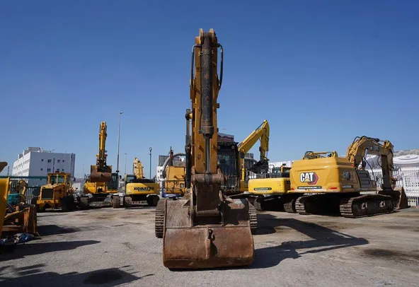 Used Cat 345D Track Excavator 2011 for Sale | Al Marwan