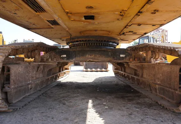 Used Cat 345D Track Excavator 2011 for Sale | Al Marwan