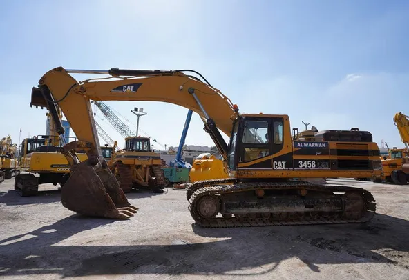 Cat 345BL Track Excavator 2005 for Sale | Al Marwan