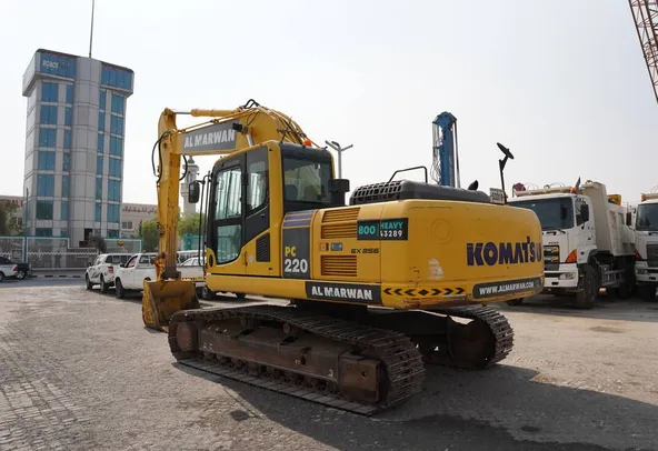 2015 Komatsu PC220-8M0 Track Excavator Rear left view |Al Marwan