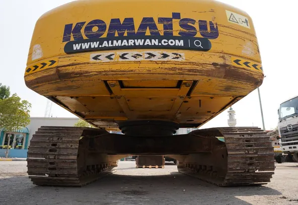 2015 Komatsu PC220-8M0 Track Excavator Undercarriage view |Al Marwan