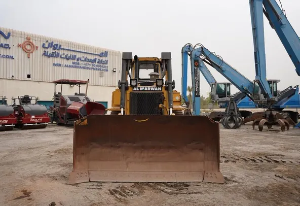Caterpillar D6R Bulldozer front view- Al Marwan Machinery