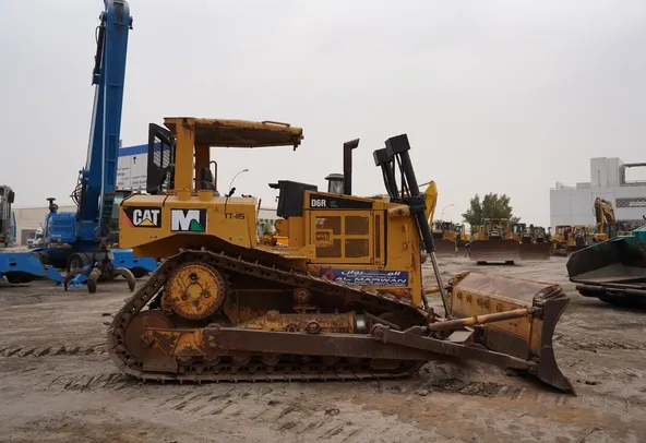 Used Caterpillar D6R 18-Ton Bulldozer 2011 | Al Marwan
