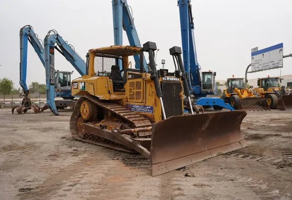 Used Caterpillar D6R 18-Ton Bulldozer 2011 | Al Marwan