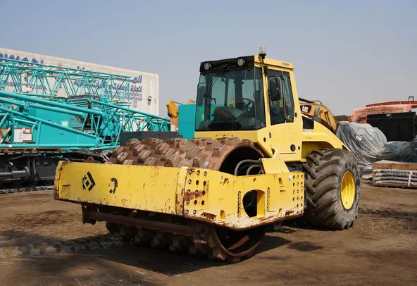 Single Drum Roller-2014 Bomag BW226 PDH-4 front left view- Al Marwan Machinery