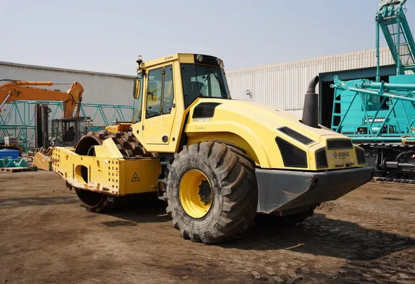 Single Drum Roller-2014 Bomag BW226 PDH-4 rear left view- Al Marwan Machinery