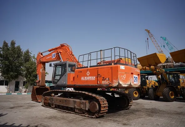 Used Hitachi ZX850H Crawler Excavator 2004 | Al Marwan