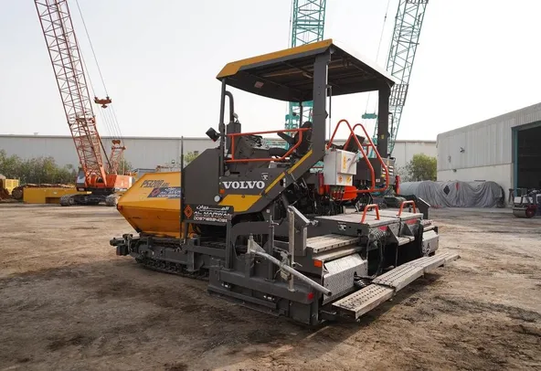 Track Asphalt Paver Volvo P5320B ABG 2021-rear-right| Al Marwan