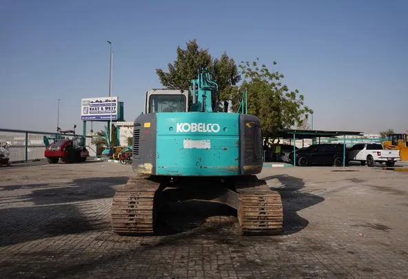 Kobelco SK200SR Crawler Excavator 2004 | Al Marwan