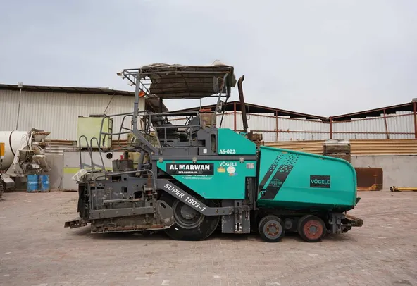 Durable 2005 Vögele 1803-1 Super Wheeled Paver for Sale-right-side-image