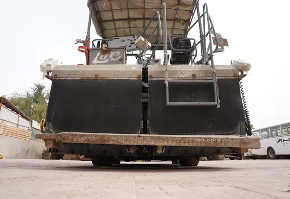 Durable 2005 Vögele 1803-1 Super Wheeled Paver for Sale-rear-bottom-image