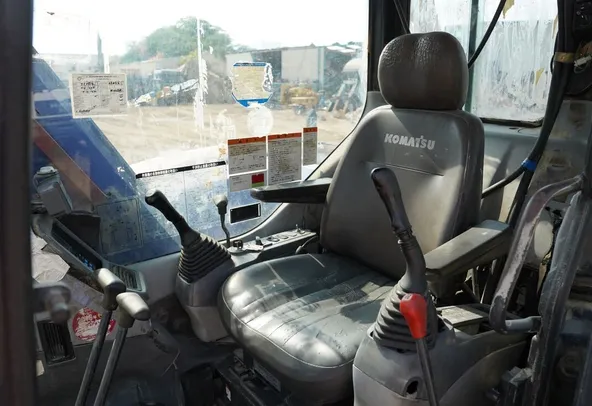 2001 Komatsu PC78UU-6 Mini Excavator EX-0327 | Al Marwan