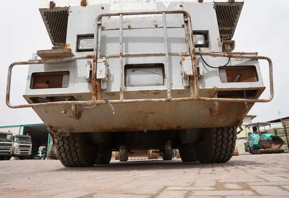 Sakai ER550F Asphalt Miller 2003 - Milling Machine For Sale-rear-bottom-image