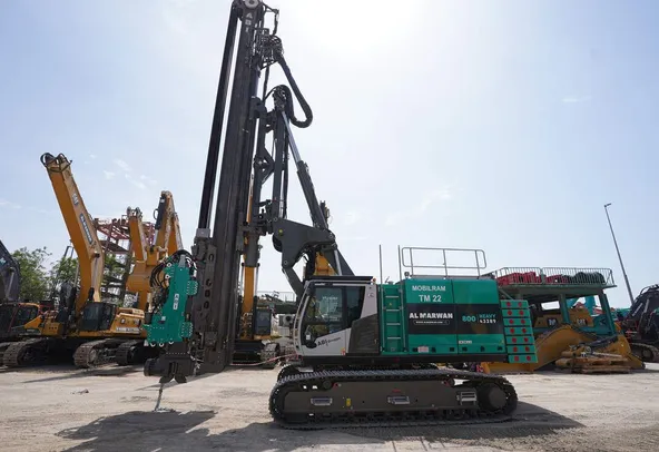 Piling Rig SR35-F with ABI Mobilram TM22-left-side-view
