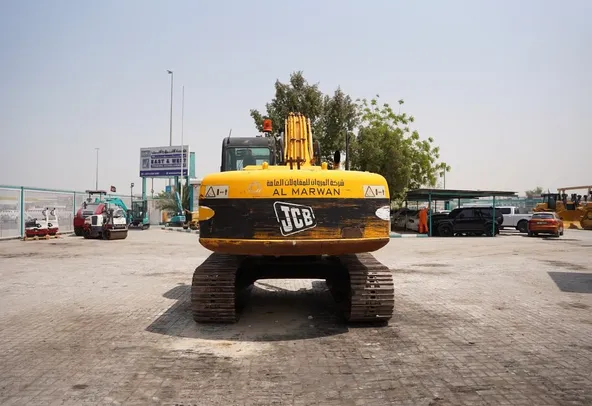 JCB JS220SC 22-Ton Crawler Excavator 2008 | Al Marwan