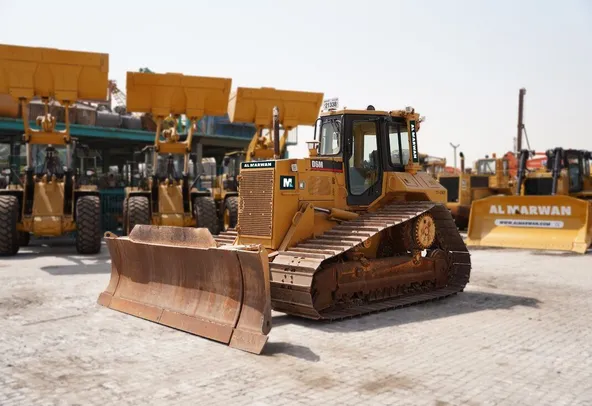 Cat D6M 16-Ton Crawler Dozer 2002 | Al Marwan