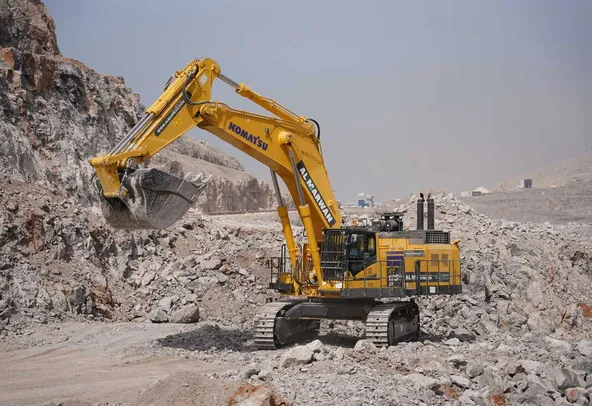 Rent Large 120-Ton Track Excavators | Al Marwan